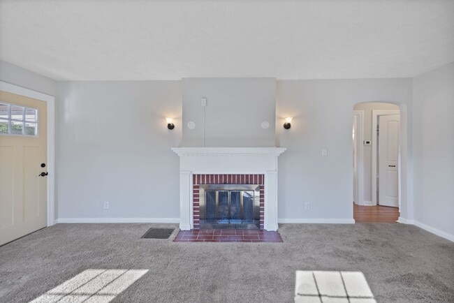 Photo - ANDERSON- Charming 4 bedroom 2 bath with f...