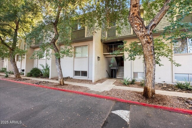 Photo - 1018 E Osborn Rd Unit E
