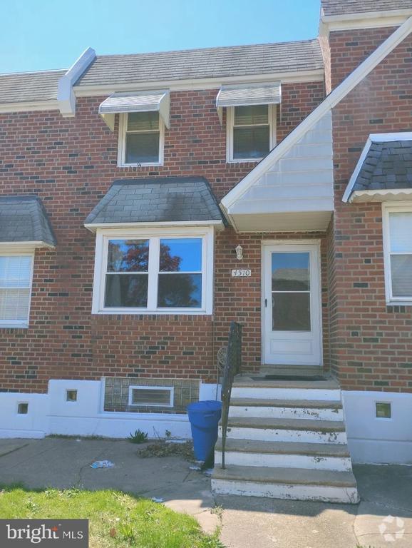 Building Photo - 4510 Strahle St Rental