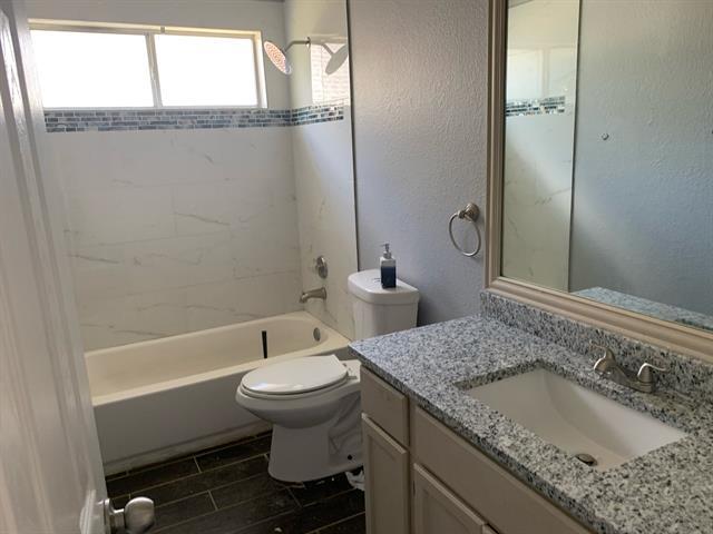 Photo - 2024 Austin Dr