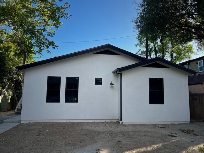 Photo - 1203 S Chavez St