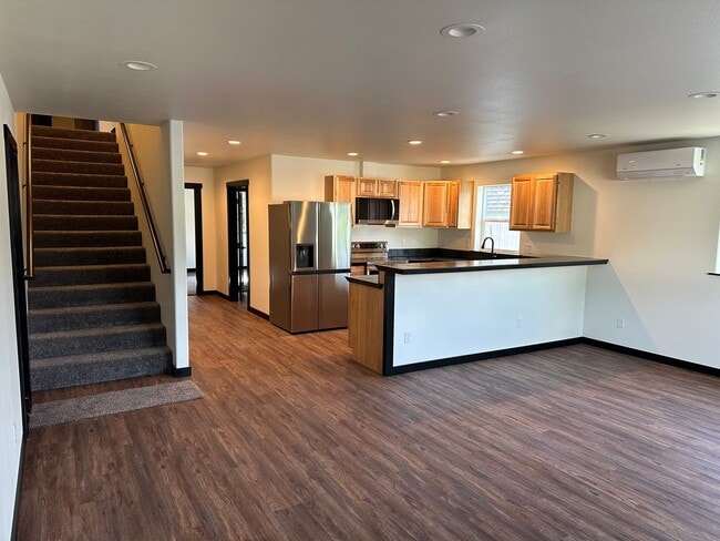 Photo - Beautiful 2025 Construction Home with Too ...