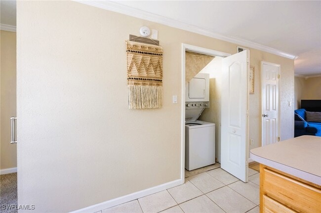 Photo - 6777 Winkler Rd