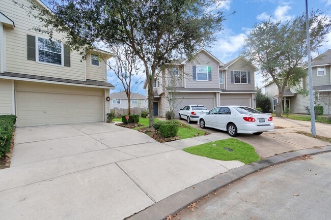 Photo - 25251 Bentley Glen Ln