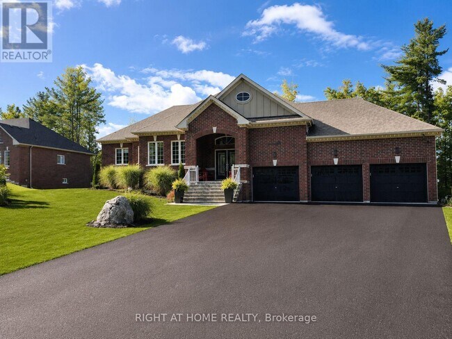 Photo - 84 Diamond Valley Dr