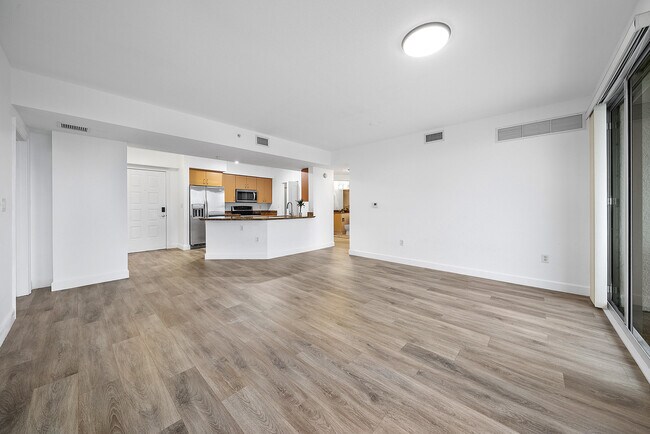 Photo - 1830 Radius Dr Unit 806
