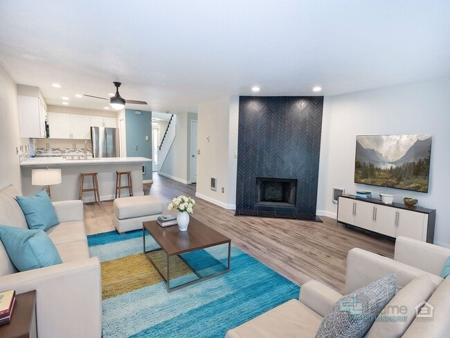 Building Photo - STUNNING 2 BEDROOM AND 2.5 BATHROOM