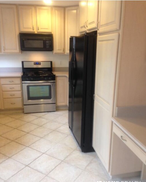 Photo - 47 Algonquin Rd