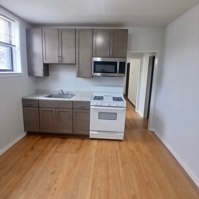 Photo - 4810 W Armitage Ave Unit 1R