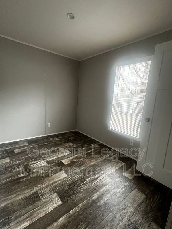 Photo - 189 Mason St