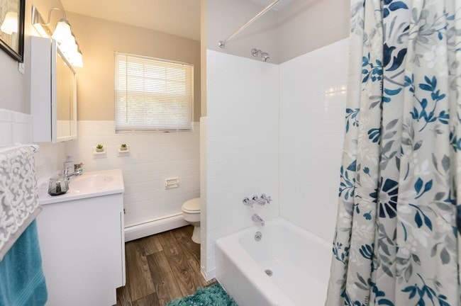Roberts Mill Apartments and Townhomes