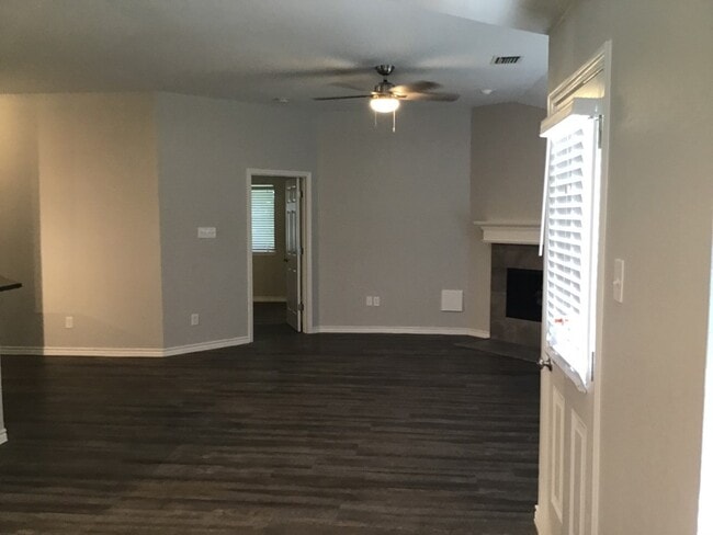 Photo - 5010 Chase Mountain Dr