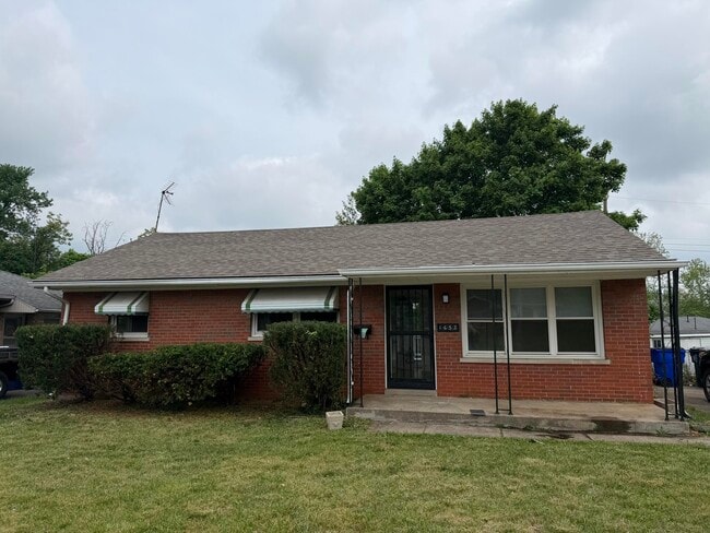 Photo - 1653 Brittany Ln