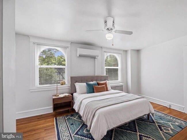 Photo - 3323 Tilden St