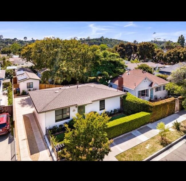 Building Photo - 1821 Chino St Unit D