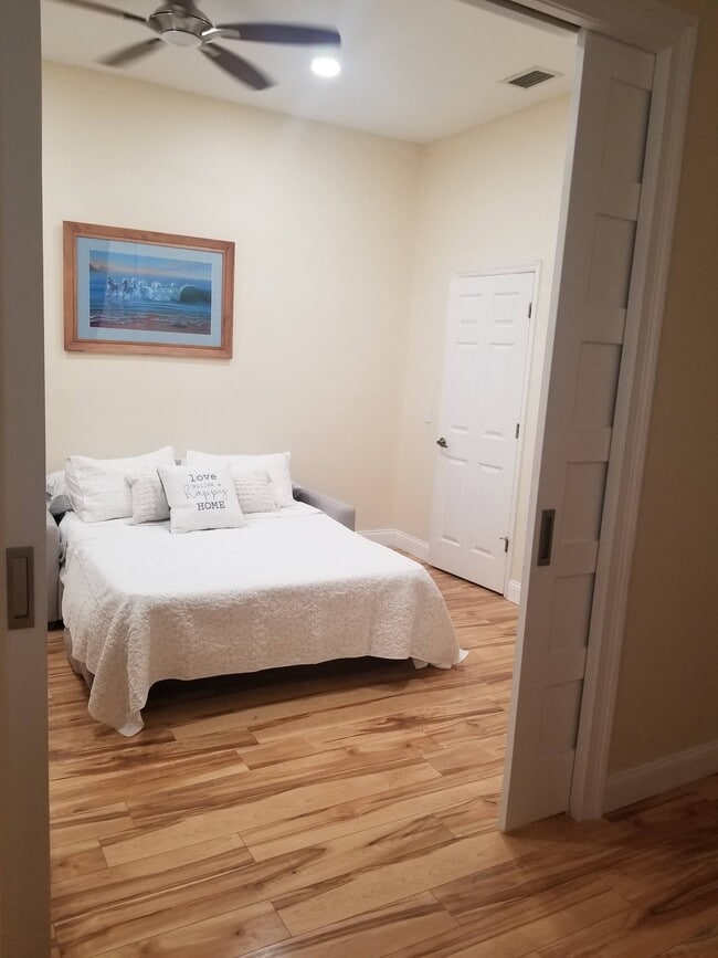 Photo - 1184 Riveredge Dr