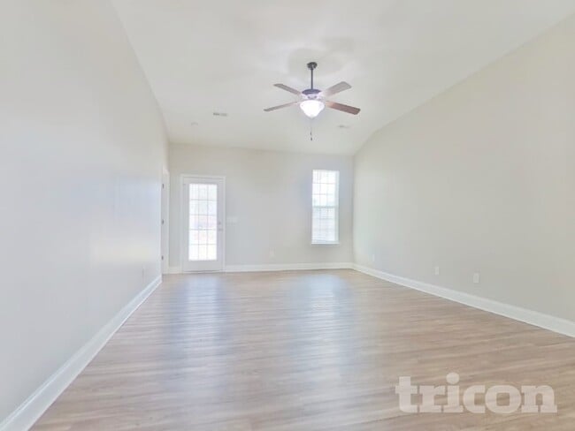 Photo - 11 Sedge Ct