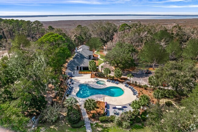 Building Photo - Views at River Bend Rental