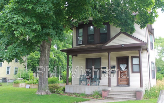 Photo - 429 W Lasalle Ave Unit 1