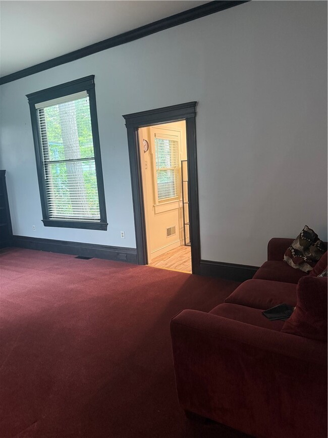Photo - 506 W Water St