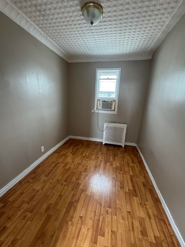 Photo - 36 Spruce St