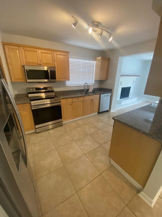 Photo - 1317 Willow Rd