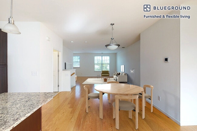 Photo - 998 Stewart Ave Unidad SI FL1-ID2257A