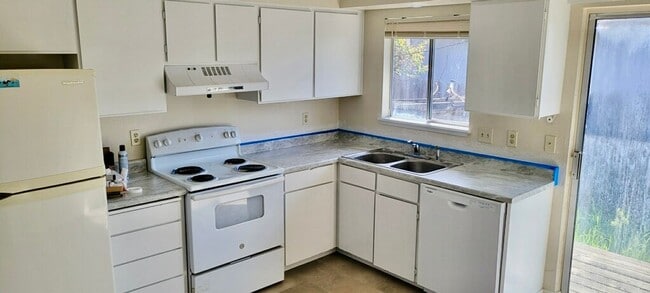 Photo - 1526 W Main St Unit 1526 Main #G