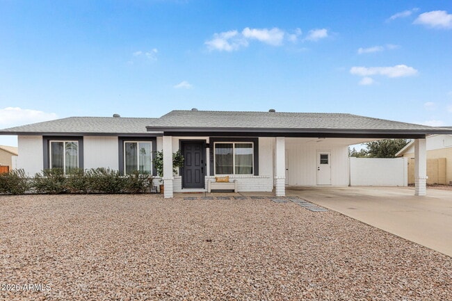 Photo - 2529 E Commonwealth Cir