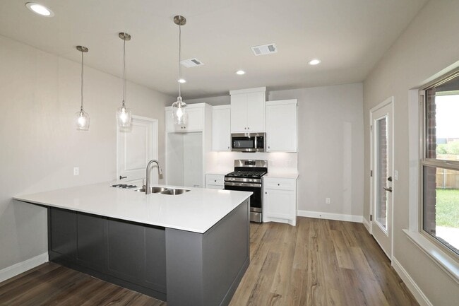 Photo - 4707 Carmel Ave