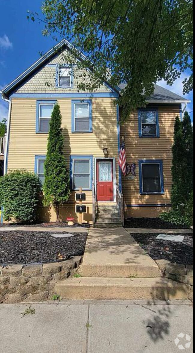 Building Photo - 15 Minden Ave Unit 2 Rental