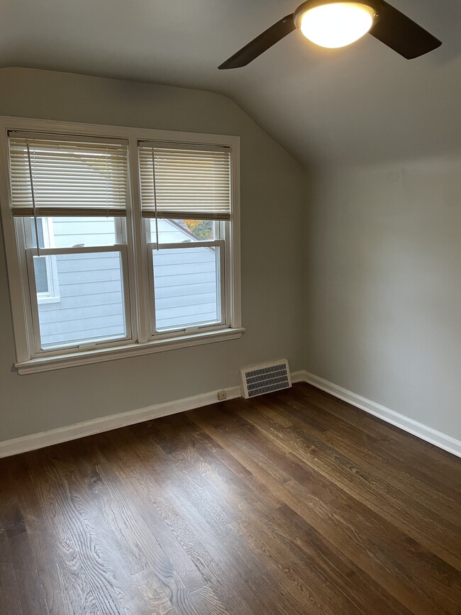 Photo - 3620 Monroe St