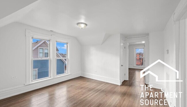 Photo - 3111 N Clifton Ave Unit 3