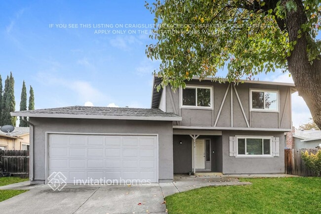 Building Photo - 1870 Woodglen Ln