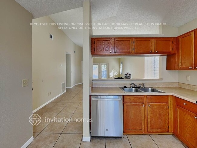 Photo - 105 River Chase Dr