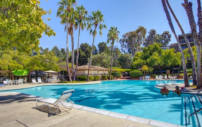 Photo - 300 N Civic Dr Unit 508