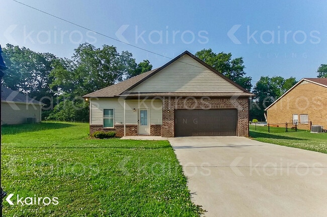 Building Photo - 165 Maple Leaf Dr Rental