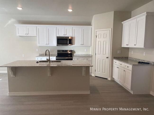 Photo - 1345 Bajada St