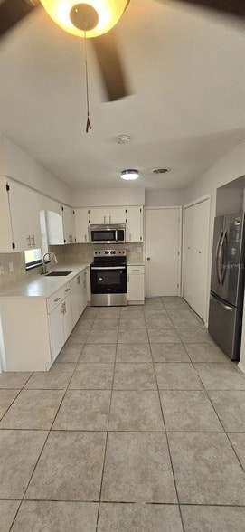 Photo - 1785 Elinor Pl