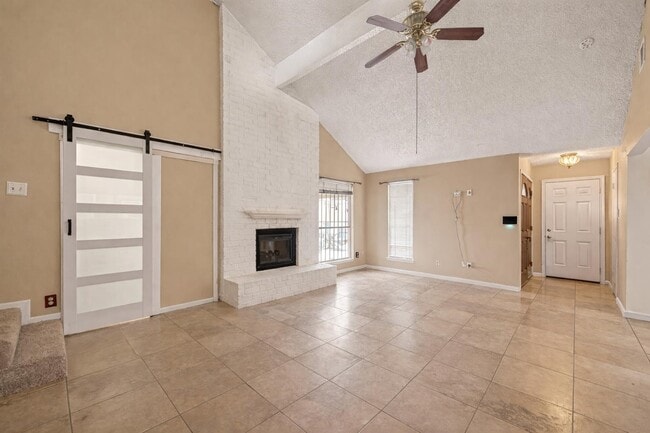 Photo - 11331 Oakcenter Dr