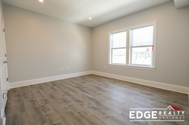 Photo - 124 Kenrick St Unit 2