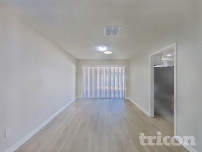 Photo - 4704 Foxshire Cir