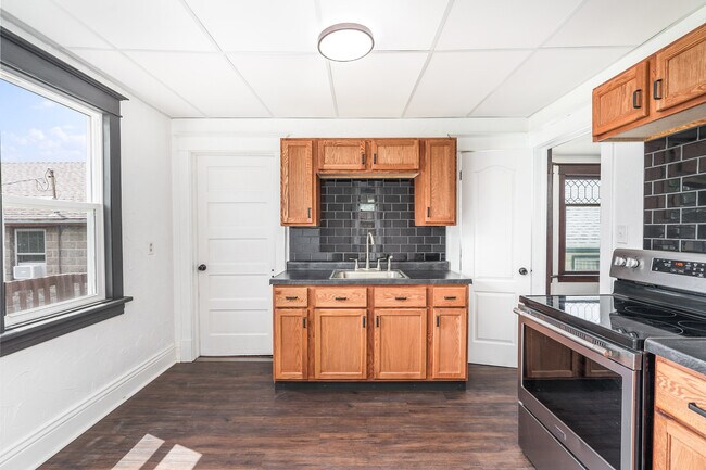 Photo - 722 Harrison St Unit 2