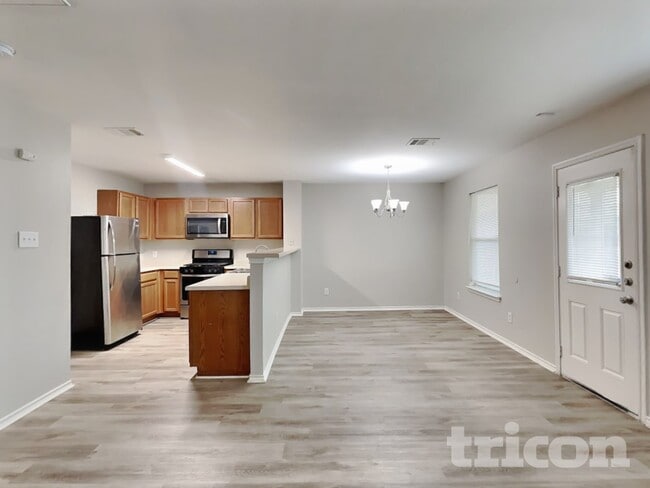 Photo - 2910 Candleside Dr