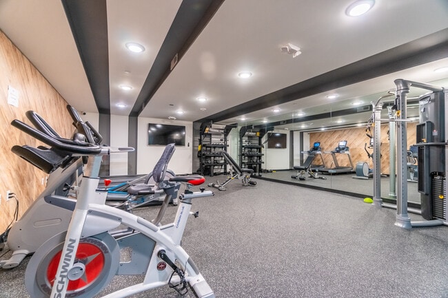 Photo - Urban Hartsook