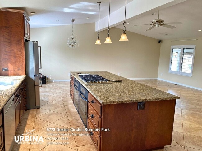 Photo - Spacious 4BR Golf Course Home in Rohnert Park with Open Floor Plan