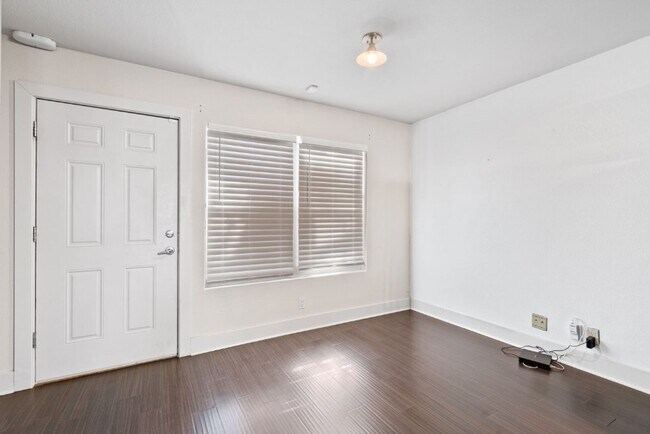Photo - 1101 Grove Blvd Unit 206