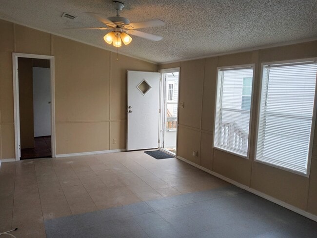 Photo - 9901 E Fowler Ave