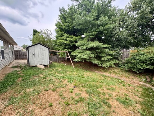 Photo - 1443 Blue Brook Way