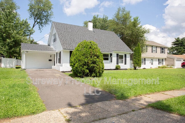 Photo - 73 Somerset Dr